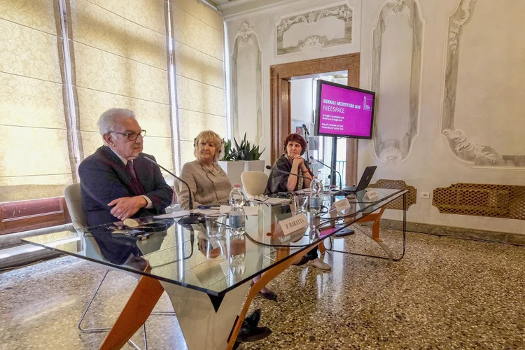 Irlandesas  Yvonne Farrell e Shelley McNamara vencem "Nobel da arquitetura"  (Awakening/Getty Images)