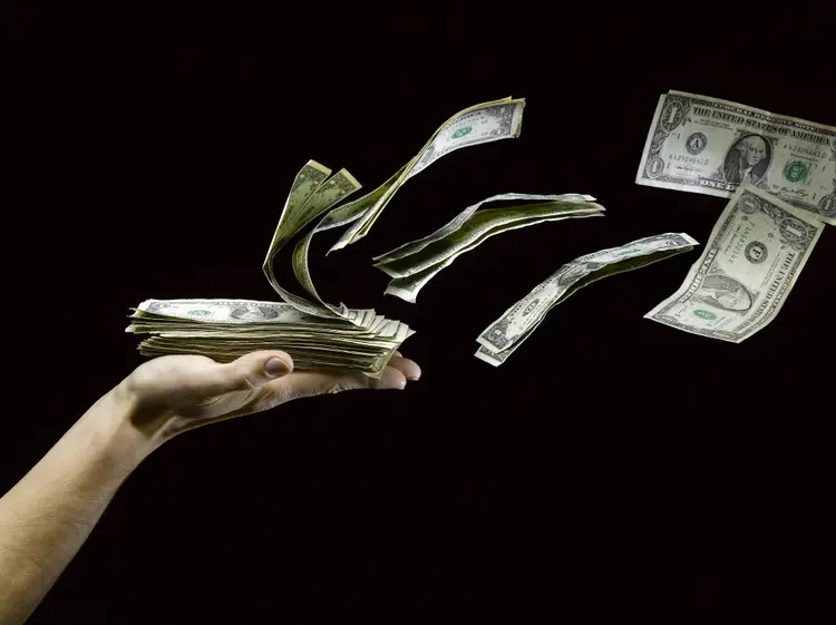 Dólar: moeda acumulou alta de 4,69%. No ano, a alta é de 35% (Jeffrey Coolidge/Getty Images)