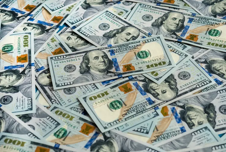 Dólar: Moeda registrou maior depreciação frente ao real no pregão de terça-feira (Oleg Golovnev / EyeEm/Getty Images)