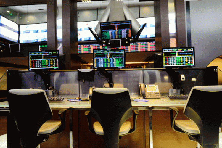 Bolsa: Ibovespa subiu 3,86% e fechou em 78.238,60 pontos (NurPhoto/Getty Images)