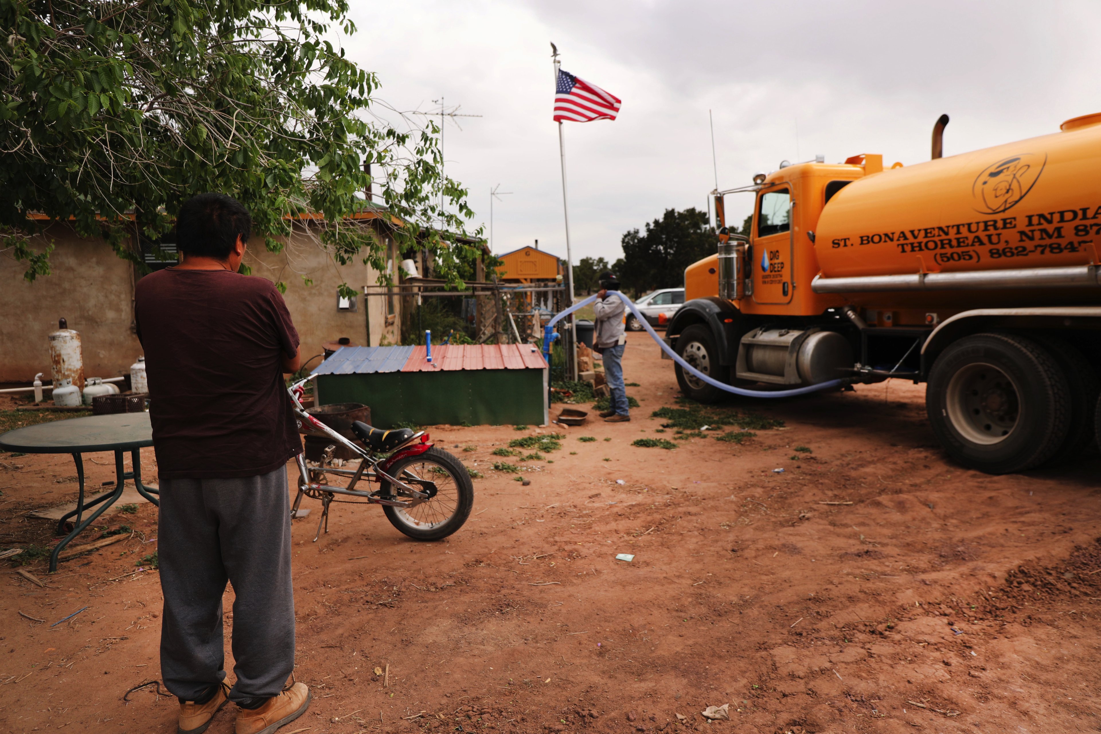Dar US$ 1 mil para cada americano salva os EUA da crise do coronavírus?
