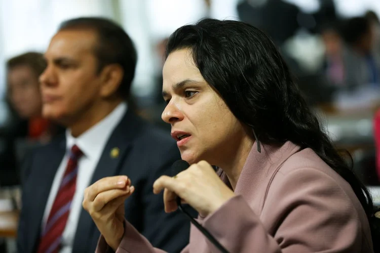 Janaína Paschoal: deputada afirmou que se arrependeu de votar em Jair Bolsonaro e pediu que o presidente deixe o cargo (Marcelo Camargo/Agência Brasil)