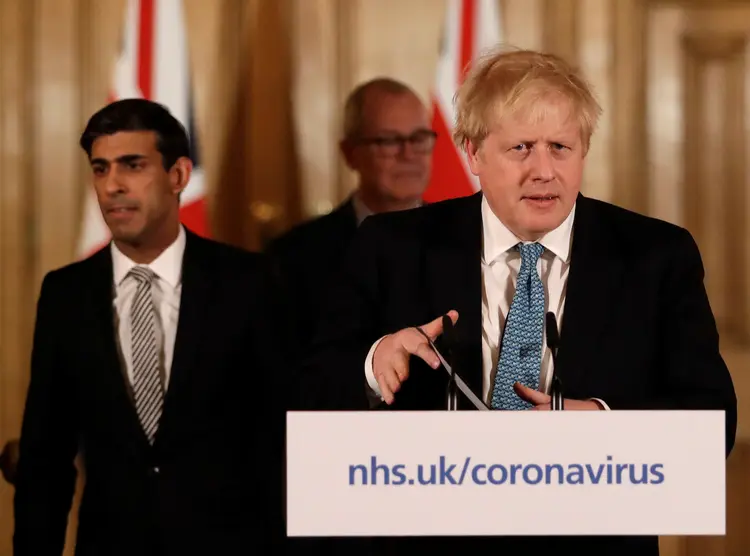 Boris Johnson: Reino Unido passou as primeiras semanas da crise do coronavírus na contramão de países da União Europeia (Matt Dunham/Pool/Reuters)