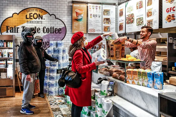 Leon: rede de fast food transformou 65 de seus 70 restaurantes no Reino Unido em pequenos mercados (Hollie Adams/Bloomberg/Getty Images)