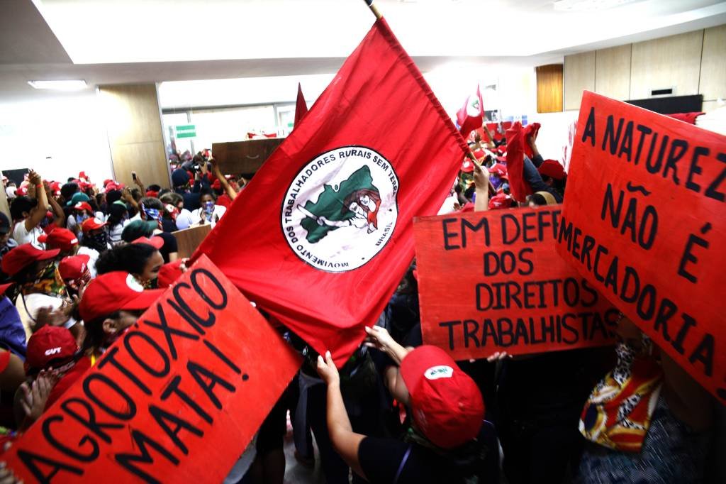 CPI do MST: oposição quer convocar mais dois ministros de Lula
