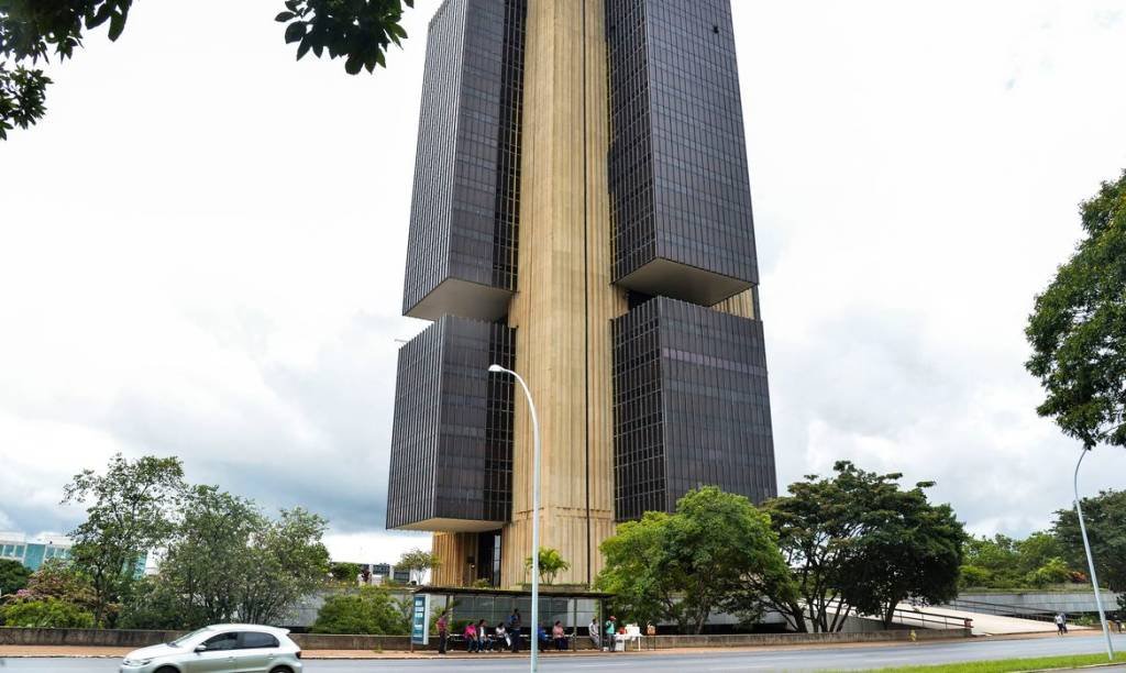 Deputados devem votar projeto de autonomia do BC nesta quarta-feira