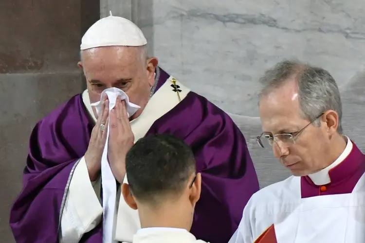 Papa Francisco: o pontífice anunciou no domingo que não participaria de um retiro espiritual de seis dias com a Cúria em Ariccia, sul de Roma, devido a um "resfriado" (Foto/AFP)