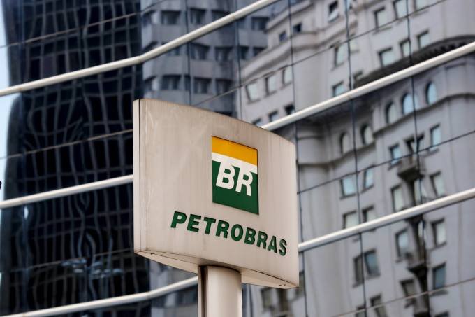 Petrobras vende ações em empresa de energia por R$ 1