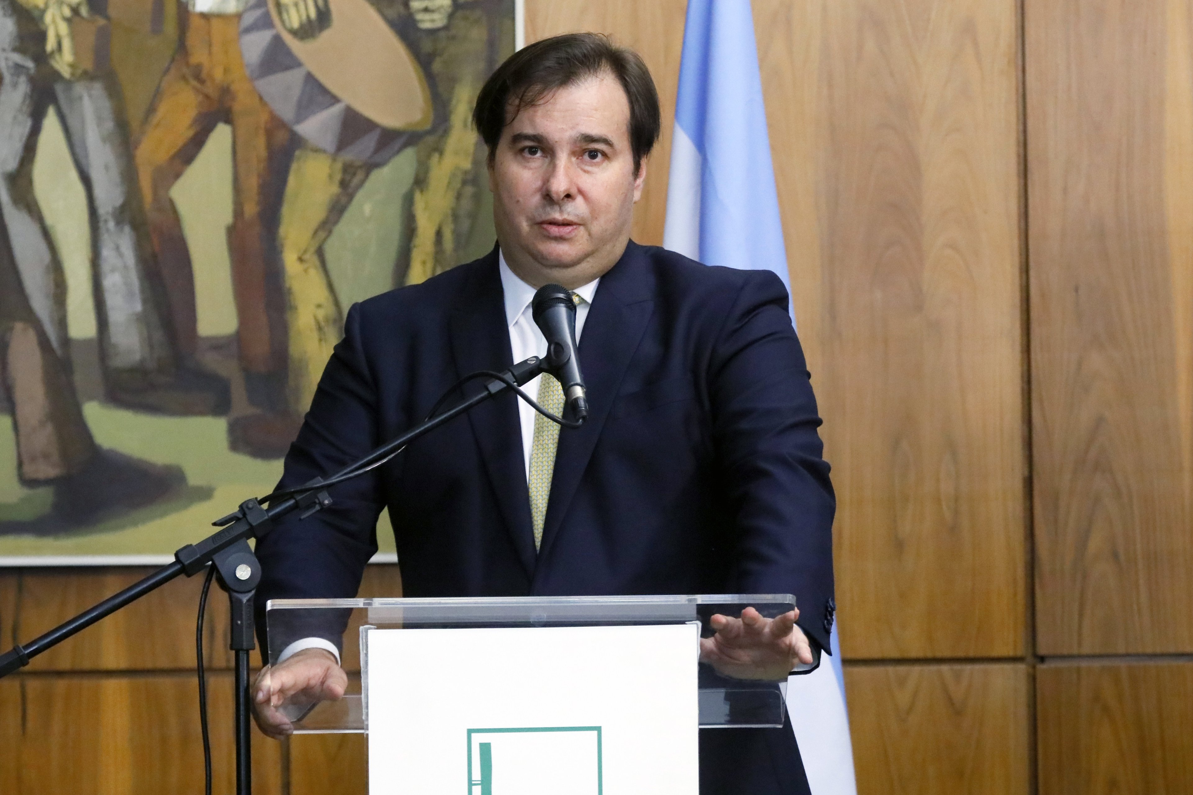 Maia diz que aprovar autonomia do BC no 1º tri depende do governo