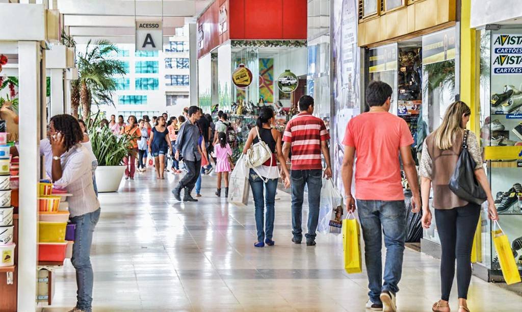 Lojas: com surto de coronavírus, shopping centers em todo país estão fechados (Agência Brasil/Valter Campanato)