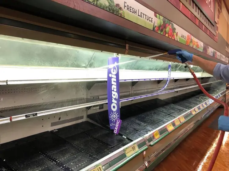 Gerrity's Supermarket: funcionários tiveram que remover produtos e limpar todos os locais possivelmente contaminados do mercado (Gerrity's Supermarket/Facebook/Reprodução)