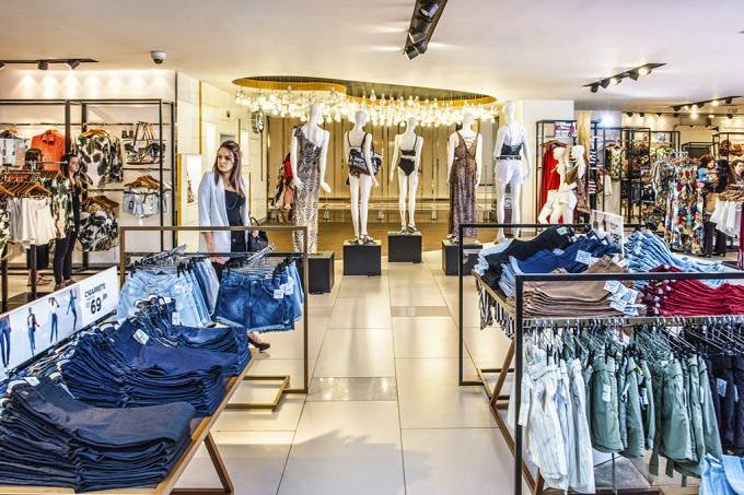 Associação recomenda que shoppings funcionem em horário reduzido