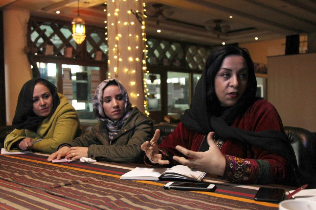 Conheça Roya Sadat, a cineasta que dá voz às mulheres no Afeganistão