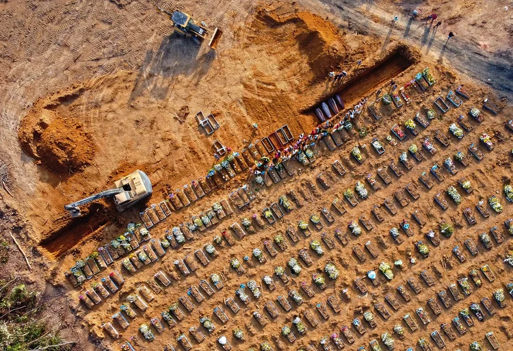 Covid-19 em Manaus: secretários de saúde se reúnem para tentar encontrar solução emergencial (MICHAEL DANTAS/AFP)