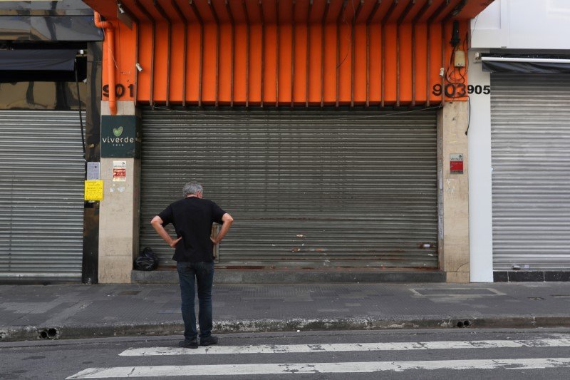 Portas fechadas: 15% ainda não voltaram à atividade, de acordo com o Sebrae (Amanda Perobelli/Reuters)