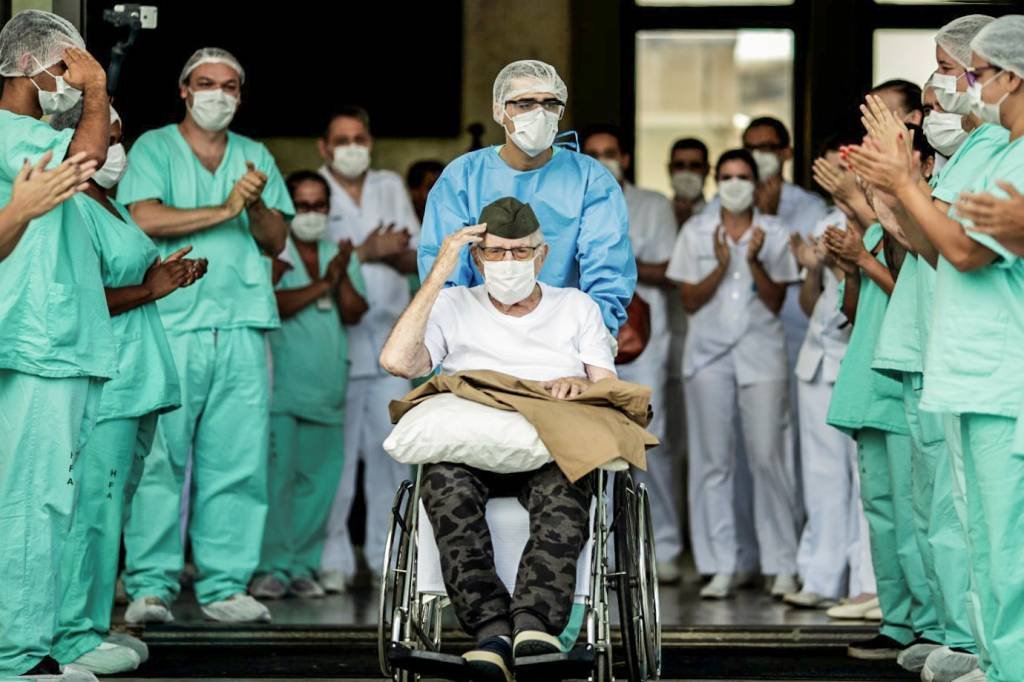 Brasil tem 14 mil pacientes recuperados da covid-19, diz Saúde