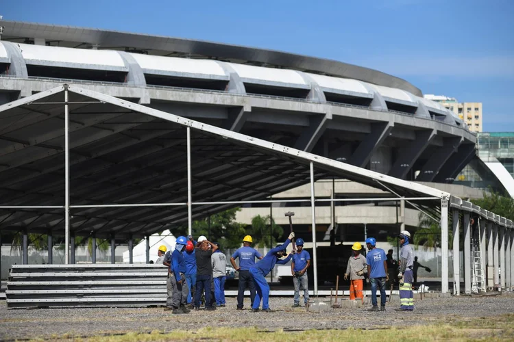 Hospital de campanha, no Rio: iniciativa foi idealizada para ampliar a oferta em 1.800 leitos para pacientes com covid-19 (REUTERS/Lucas Landau/Reuters)