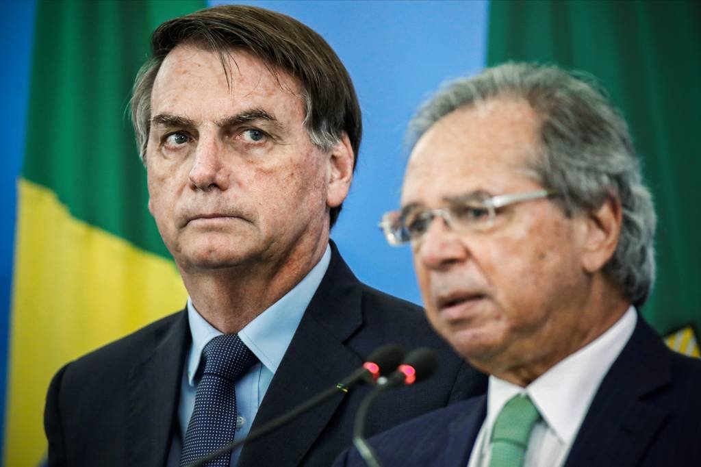 Homem que decide economia é um só e se chama Paulo Guedes, diz Bolsonaro