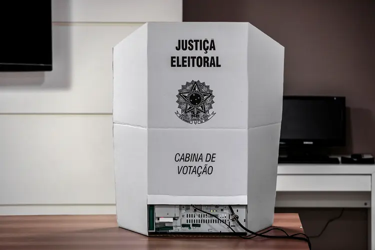 Eleições: divulgação de resultados iniciará tão logo seja encerrada a votação. (Patricia Monteiro/Bloomberg)