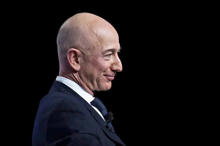 Jeff Bezon: com fortuna estimada em 138 bilhões de dólares, presidente da Amazon lidera ranking de bilionários da Bloomberg (Andrew Harrer/Bloomberg)