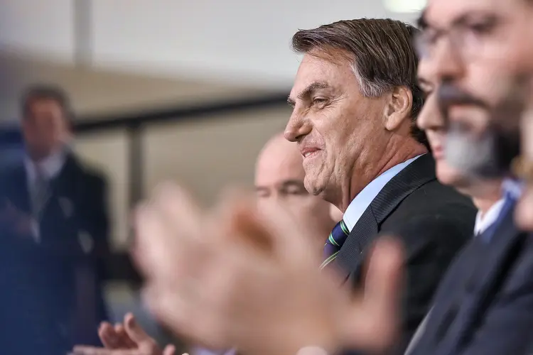 Jair Bolsonaro: sob pressão de seus ministros mais próximos, Bolsonaro baixou o tom nesta terça em pronunciamento em cadeia nacional de TV e rádio (Marcos Corrêa/PR/Getty Images)