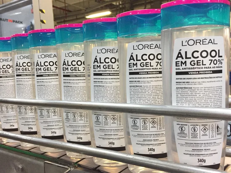 Álcool gel produzido pela L'Oréal Brasil (L'Oréal Brasil/Divulgação)