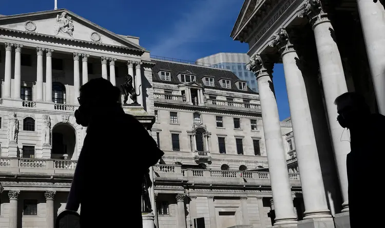 Banco da Inglaterra manteve a taxa de juros em 0,1% (Toby Melville/Reuters)