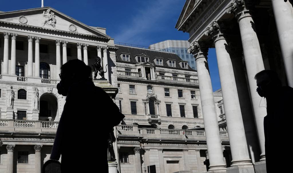 Banco da Inglaterra prevê tombo de 25% do PIB no 2º trimestre