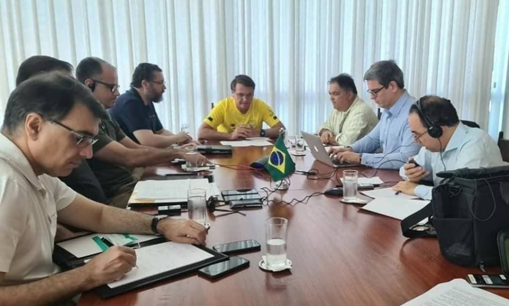 Bolsonaro pede à Índia para manter envio de insumos de cloroquina