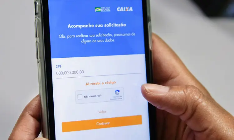 Aplicativo Caixa: aplicativo para pedido do auxílio de 600 reais tem apresentado erros (Marcelo Casal Jr/Agência Brasil)