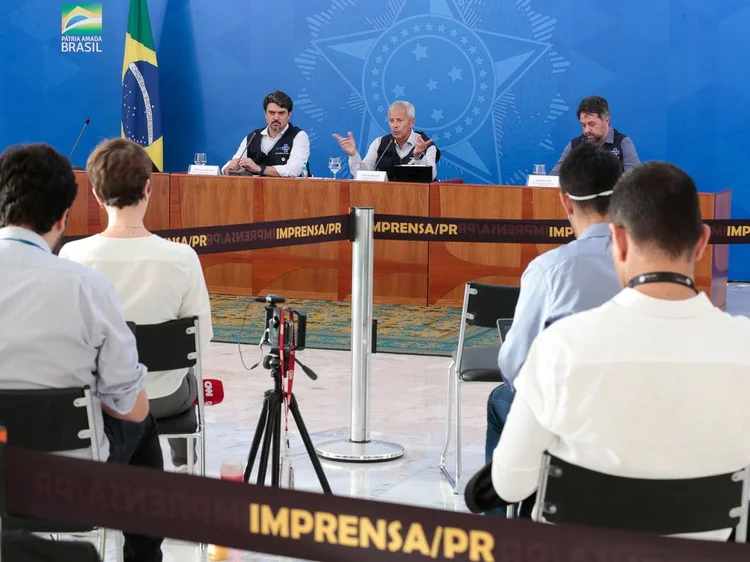 Ministério da Saúde: equipe deve mudar as diretrizes sobre o isolamento social no país (Marcello Casal Jr/Agência Brasil)