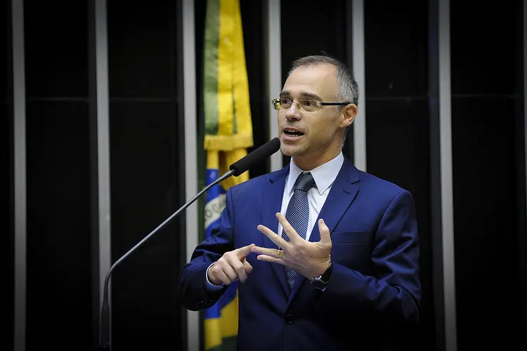 André Mendonça: ministro assumiu o cargo após o pedido de demissão de Sergio Moro com denúncia de interferência na PF pelo presidente (Câmara dos Deputados/Divulgação)