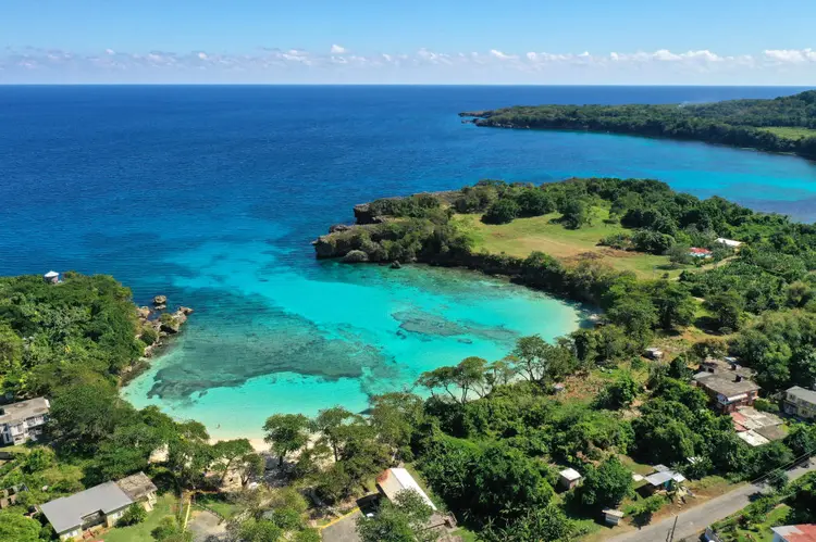 Ilha caribenha chamada "Honduras Próspera" será a primeira do país a adotar o bitcoin (Valery SharifulinTASS/Getty Images)