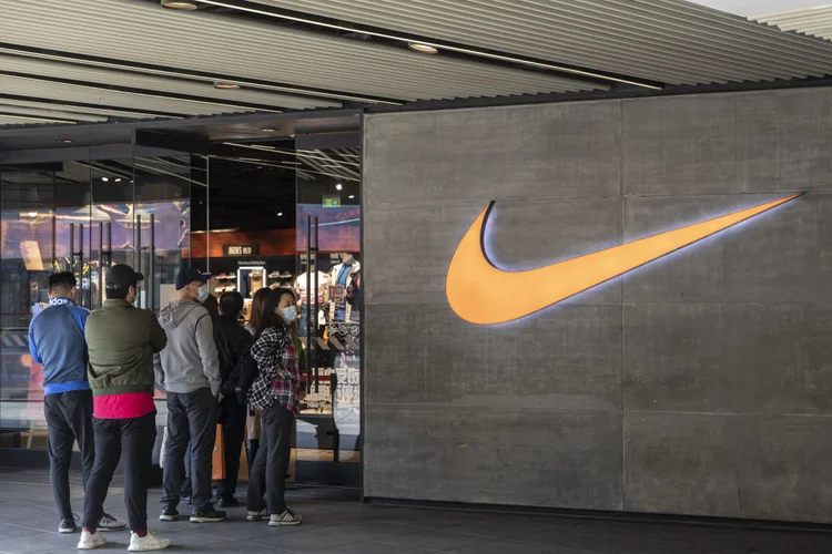 Nike: após 30 anos de parceria, gigante americana tenta renovar contrato com a CBF (Qilai Shen/Bloomberg/Getty Images)