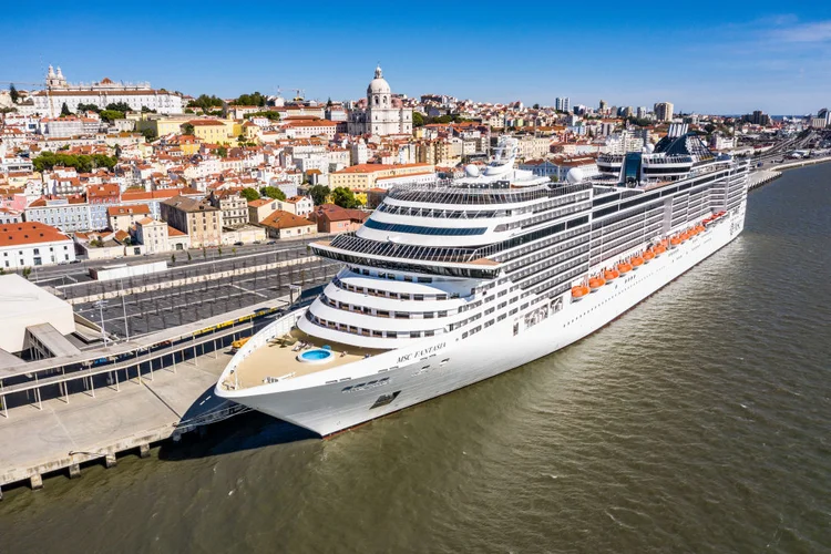 Viagens na pandemia: a operadora de cruzeiros de aventura Lindblad Expeditions acha que descobriu a fórmula do cruzeiro seguro durante a pandemia: proteger os passageiros em uma bolha móvel de proteção contra o vírus (Henrique Casinhas/Getty Images)