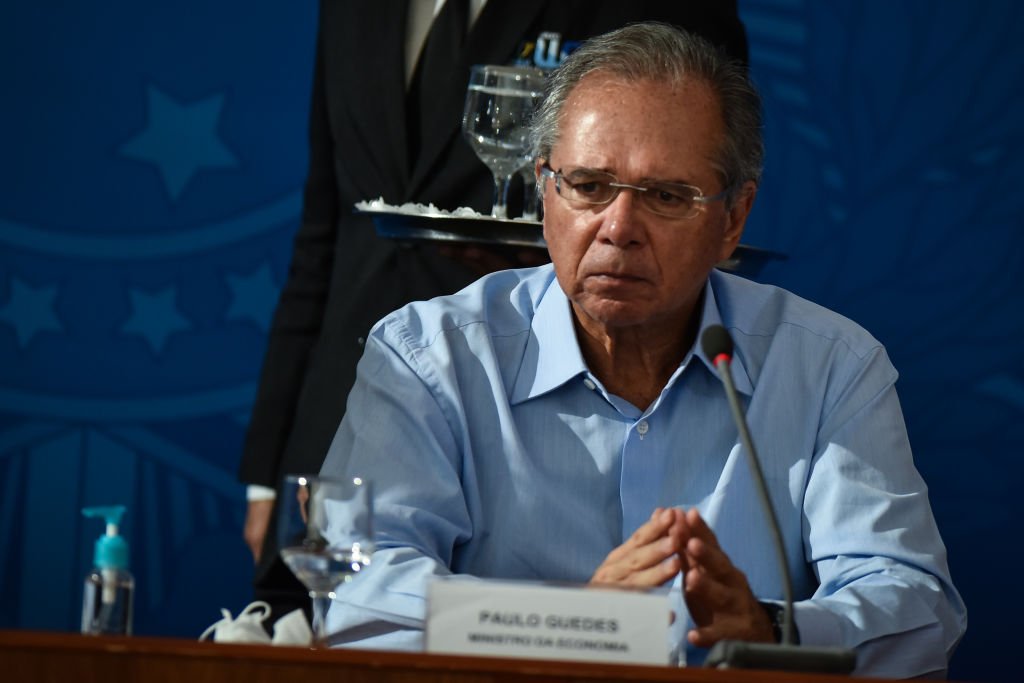 Com crise, cresce pressão para driblar regra de teto de gastos