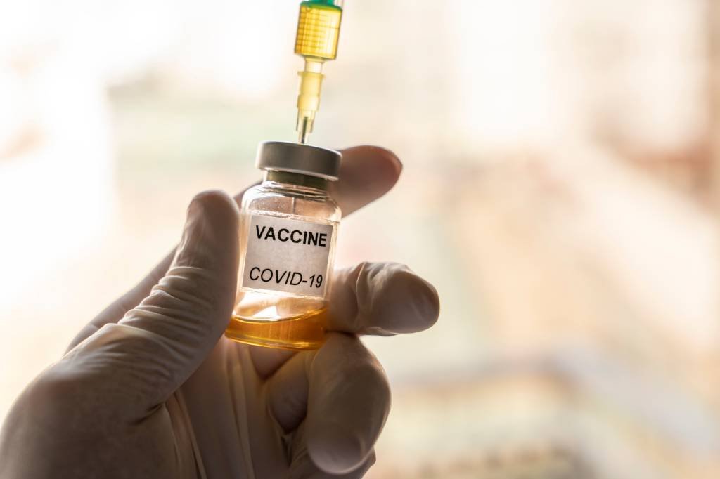 Gigante do tabaco quer criar vacina contra coronavírus com biotecnologia