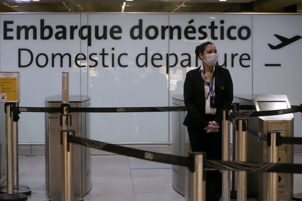 Aeroporto de Guarulhos reduz atividades e entra em “modo coronavírus”