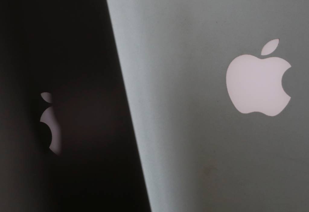 Apple planeja vender Macs com processador próprio, diz Bloomberg