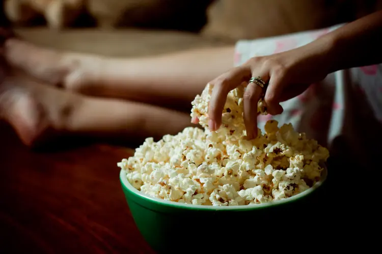 Pipoca: Cinerama disponibiliza produtos de consumo do cinema para entrega em casa (Karen Ilagan/Getty Images)