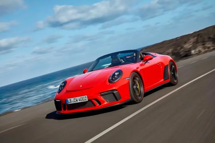 "Porsche com propósito": última unidade fabricada do raro Porsche 911 Speedster terá renda revertida a ONG (Porsche/Divulgação)