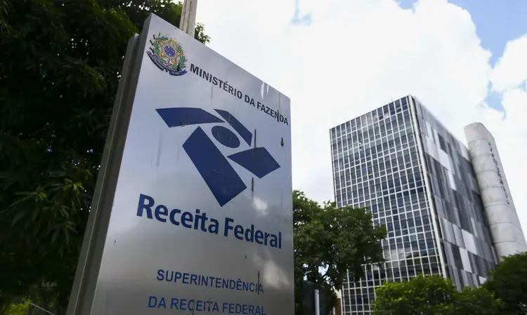Restituição: Cerca de 550 mil contribuintes receberão R$ 1,2 bilhão (Arquivo/Agência Brasil)