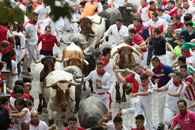 Festa de São Firmino: evento foi cancelado por causa da pandemia de covid-19 (Foto/AFP)