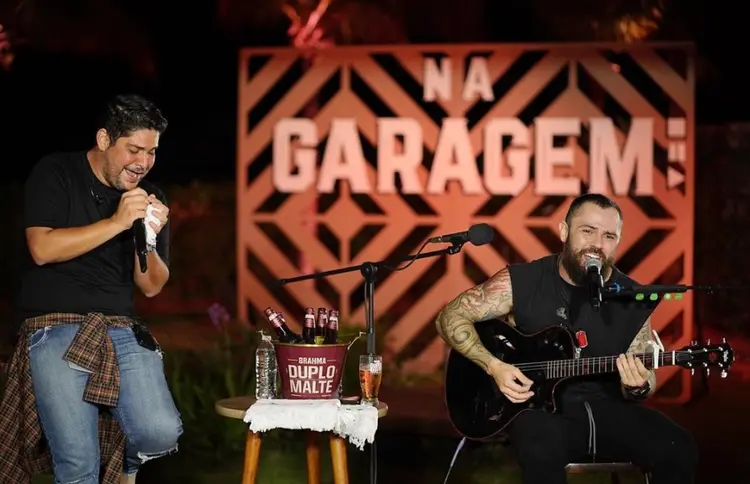 Jorge e Mateus: dupla fez um show por streaming com mais de 4 horas de duração neste sábado (4) (YouTube/Reprodução)