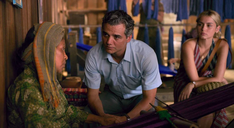 Cena de "Sérgio", filme da Netflix: Wagner Moura e Ana de Armas em cena (Netflix/Divulgação)