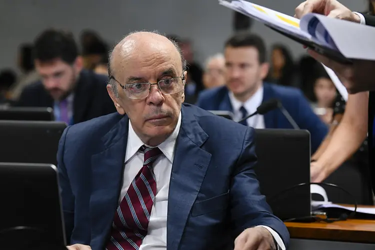 Serra: "o pacote de bondades' é eleitoreiro, só vai até dezembro de 2022 e compromete o futuro das contas públicas" (Jane de Araújo/Agência Senado)