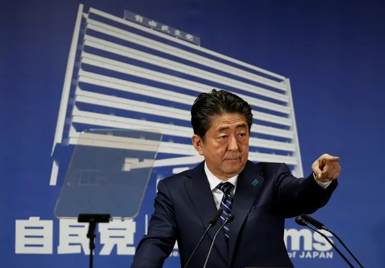 Shinzo Abe: ontem, o Japão registrou o maior número de novos casos de covid-19 em um único dia (277 pessoas)  (Toru Hanai/Reuters)