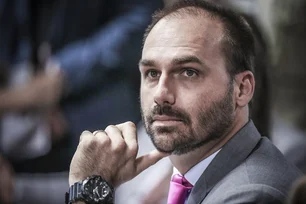 Imagem referente à matéria: Licença de Eduardo Bolsonaro termina neste domingo; veja o que pode acontecer