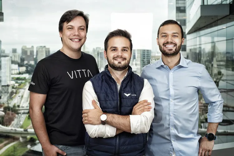 Márcio Dantas, Tiago Barros e João Gabriel Alkmim, fundadores da Vitta: startup, fundada em 2014, oferece uma plataforma de prontuário eletrônico e gestão de planos de saúde para clínicas médicas
 (Vitta/Divulgação)