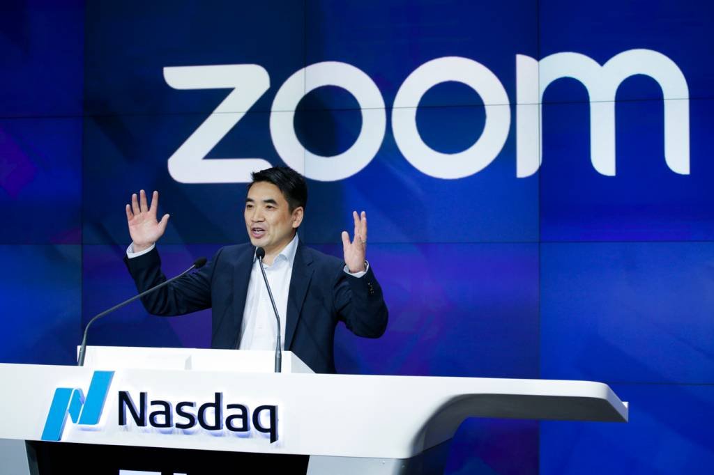 Eric Yuan, presidente e fundador do Zoom, durante evento da Nasdaq em 2019 (Kena Betancur/Getty Images)